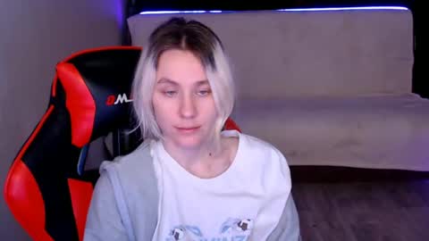 baby_kitte online show from 12/13/24, 03:16