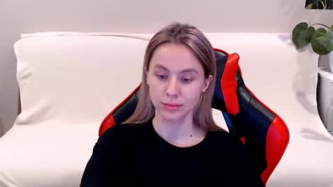 baby_kitte online show from 02/13/25, 06:09