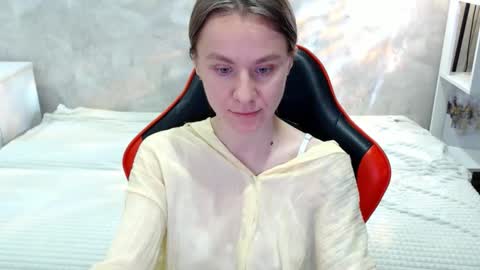 baby_kitte online show from 09/30/25, 03:55