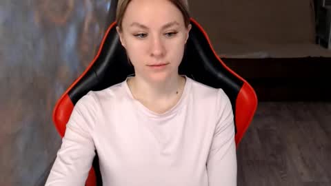 baby_kitte online show from 02/18/26, 03:24