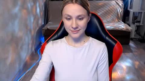 baby_kitte online show from 03/11/26, 04:18