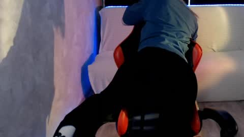 baby_kitte online show from 04/15/26, 03:57