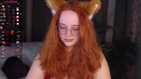 Snapshot of baby_little_fox chatting on 10/14/25, 01:12 baby_little_fox online show from 10/14/25, 01:12