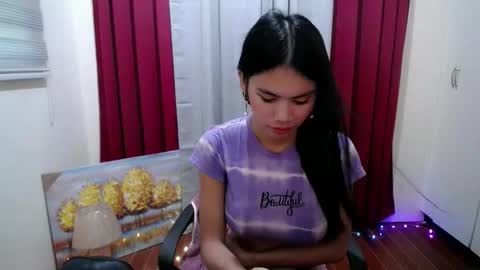 Snapshot of baby_love143 chatting on 05/27/26, 10:51 sky online show from 05/27/26, 10:51