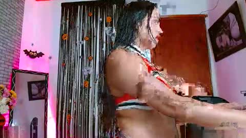 sofia online show from 10/21/25, 12:28