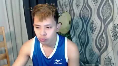 Max online show from 02/25/26, 03:27