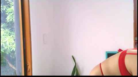 Snapshot of baby_nahomy_sex chatting on 10/25/25, 02:46 NAHOMY online show from 10/25/25, 02:46