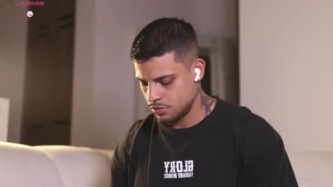 baby_rausch online show from 12/22/25, 07:05