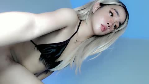 baby_sabrina19 online show from 01/09/25, 09:37