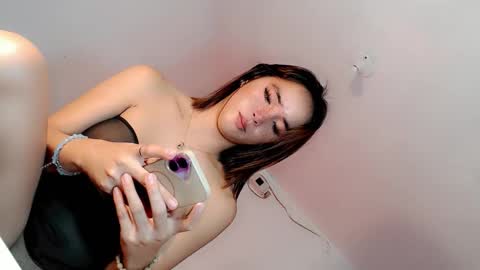 baby_sabrina19 online show from 05/19/26, 01:56