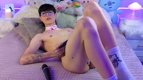 Snapshot of baby_xian chatting on 12/03/24, 02:47  Dani  online show from 12/03/24, 02:47