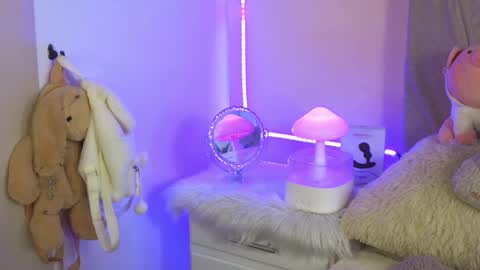 Snapshot of baby_xian chatting on 02/26/25, 02:48  Dani  online show from 02/26/25, 02:48