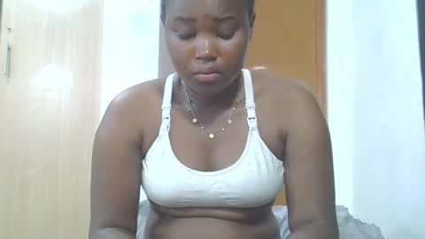 Snapshot of babyavil chatting on 01/18/26, 01:59 babyavil online show from 01/18/26, 01:59