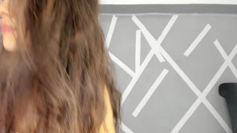 Snapshot of babyaylin chatting on 12/18/24, 12:07 Aylin  online show from 12/18/24, 12:07