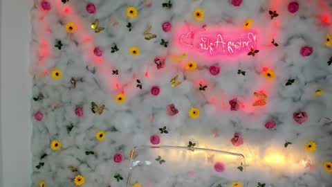 Snapshot of babyaylin chatting on 01/21/25, 11:46 Aylin  online show from 01/21/25, 11:46