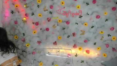 Snapshot of babyaylin chatting on 01/31/25, 07:29 Aylin  online show from 01/31/25, 07:29