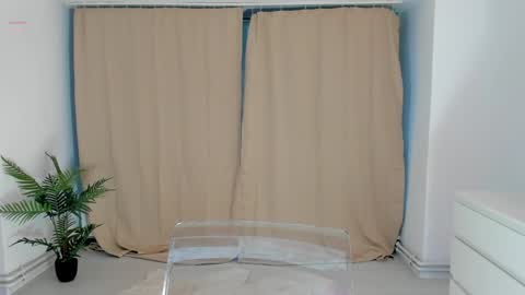 Snapshot of babyaylin chatting on 10/14/25, 05:08 Aylin  online show from 10/14/25, 05:08