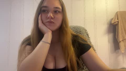 Snapshot of babyblissxx chatting on 11/06/25, 09:59 Katerina online show from 11/06/25, 09:59