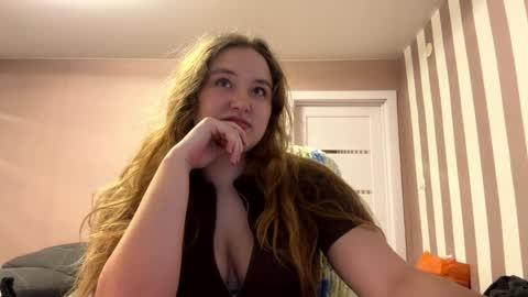 Snapshot of babyblissxx chatting on 06/01/26, 10:00 Katerina online show from 06/01/26, 10:00