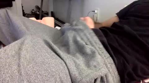 Snapshot of babyboii42o chatting on 12/30/24, 03:47 babyboii42o online show from 12/30/24, 03:47