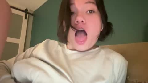 ava online show from 02/12/26, 12:00