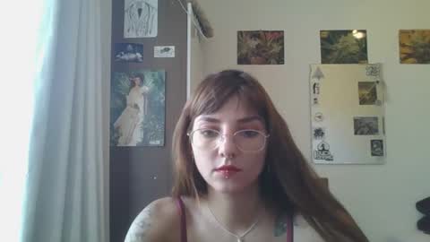 Snapshot of babydemon6 chatting on 01/15/25, 06:40 babydemon6 online show from 01/15/25, 06:40