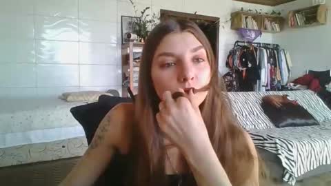 Snapshot of babydemon6 chatting on 09/10/25, 04:51 babydemon6 online show from 09/10/25, 04:51