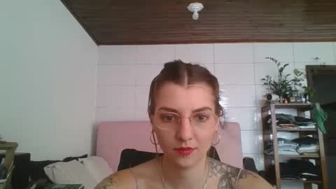 Snapshot of babydemon6 chatting on 10/04/25, 02:48 babydemon6 online show from 10/04/25, 02:48