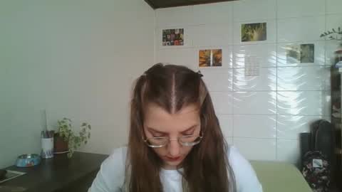 babydemon6 online show from 11/09/25, 12:47