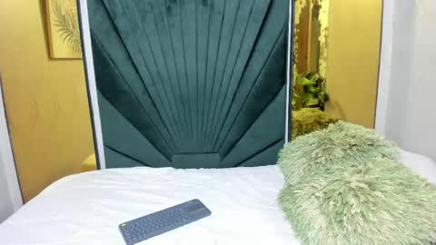 Snapshot of babyemily18_ chatting on 04/22/26, 10:17 Emily online show from 04/22/26, 10:17