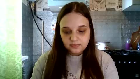 Snapshot of babyemma_emmochka chatting on 06/08/26, 06:36 babyemma_emmochka online show from 06/08/26, 06:36