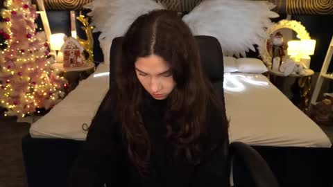 Sasha online show from 12/21/25, 07:54