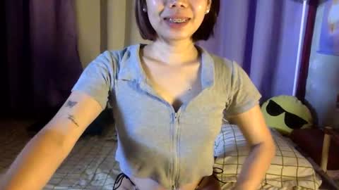 Snapshot of babyfox_26 chatting on 05/25/26, 01:33 babyfox_26 online show from 05/25/26, 01:33
