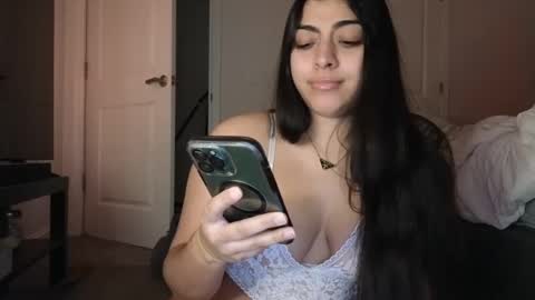 Snapshot of babygotbackends chatting on 01/27/25, 03:26 BabyGotBackends online show from 01/27/25, 03:26