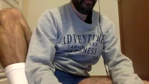 Snapshot of babyhardy chatting on 12/02/24, 11:18 Tom A. online show from 12/02/24, 11:18