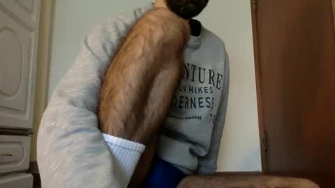 Snapshot of babyhardy chatting on 12/03/24, 12:38 Tom A. online show from 12/03/24, 12:38