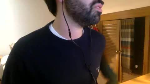 Snapshot of babyhardy chatting on 12/09/24, 01:29 Tom A. online show from 12/09/24, 01:29