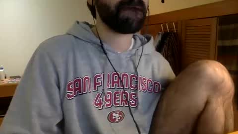 Snapshot of babyhardy chatting on 12/15/24, 07:10 Tom A. online show from 12/15/24, 07:10