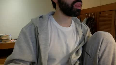 Snapshot of babyhardy chatting on 12/16/24, 11:44 Tom A. online show from 12/16/24, 11:44