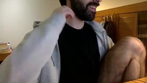 Snapshot of babyhardy chatting on 12/17/24, 08:21 Tom A. online show from 12/17/24, 08:21