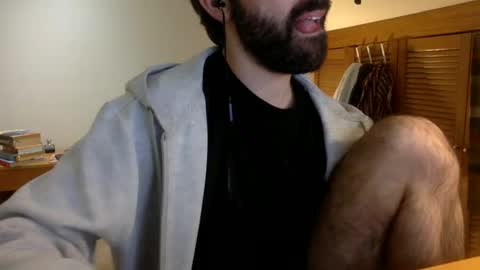 Snapshot of babyhardy chatting on 12/18/24, 07:41 Tom A. online show from 12/18/24, 07:41