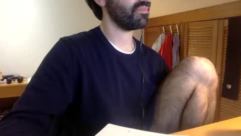 Snapshot of babyhardy chatting on 01/14/25, 11:05 Tom A. online show from 01/14/25, 11:05