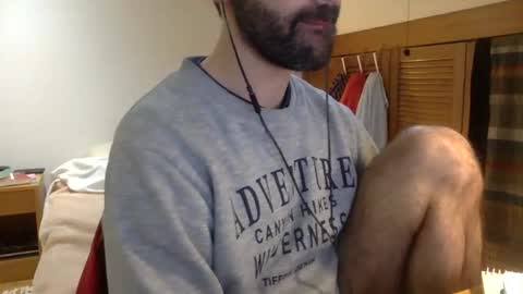 Snapshot of babyhardy chatting on 01/21/25, 11:35 Tom A. online show from 01/21/25, 11:35