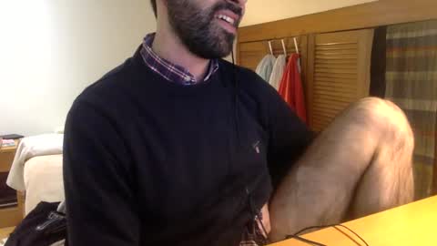 Snapshot of babyhardy chatting on 01/23/25, 07:40 Tom A. online show from 01/23/25, 07:40