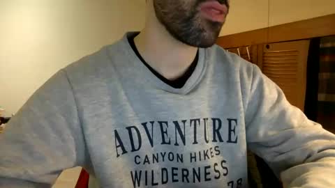 Snapshot of babyhardy chatting on 01/26/25, 01:25 Tom A. online show from 01/26/25, 01:25