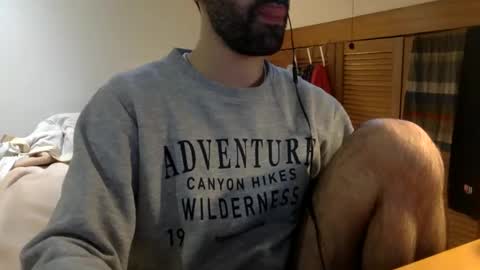 Snapshot of babyhardy chatting on 02/05/25, 11:44 Tom A. online show from 02/05/25, 11:44