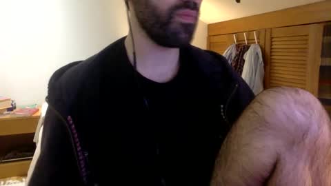 Snapshot of babyhardy chatting on 02/25/25, 11:44 Tom A. online show from 02/25/25, 11:44