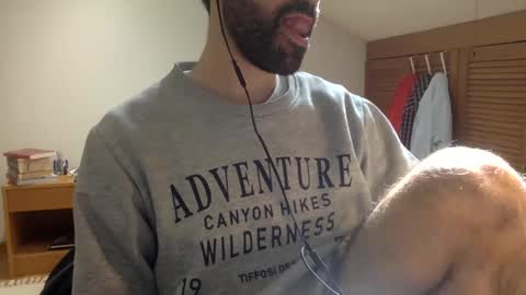 Snapshot of babyhardy chatting on 03/06/25, 02:51 Tom A. online show from 03/06/25, 02:51