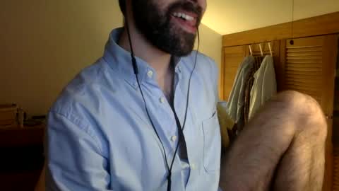 Snapshot of babyhardy chatting on 03/10/25, 11:27 Tom A. online show from 03/10/25, 11:27