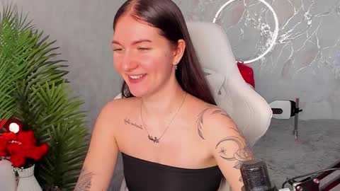 Sophia online show from 02/03/26, 06:22